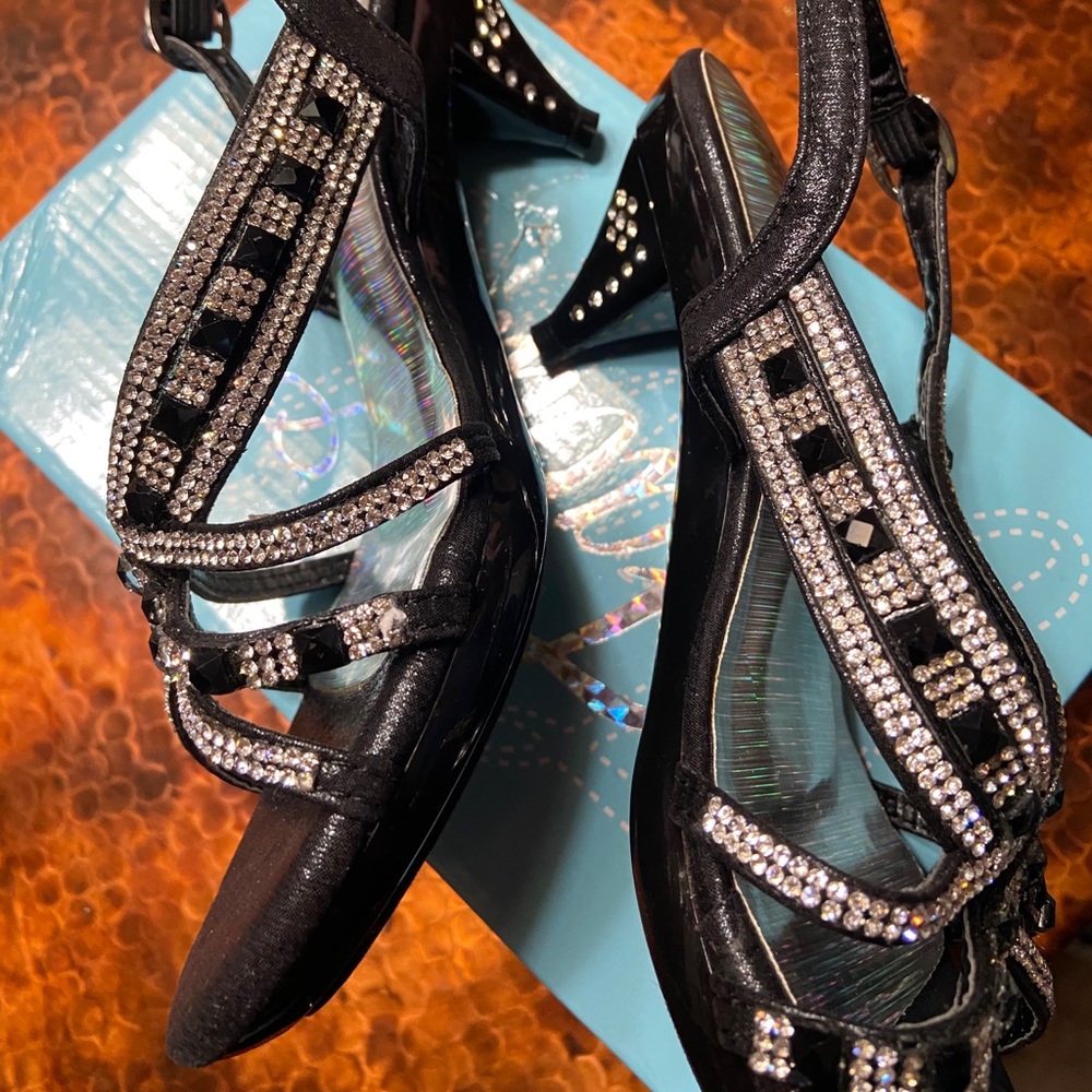 Dress shoes